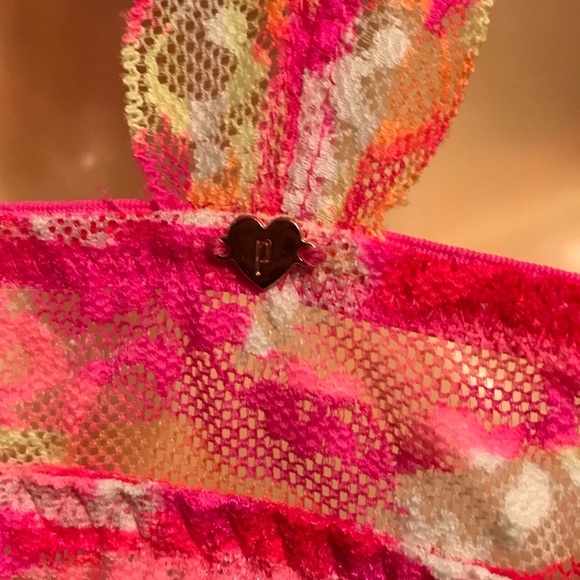 🌺 EUC BRALETTE BY PINK - Picture 5 of 6